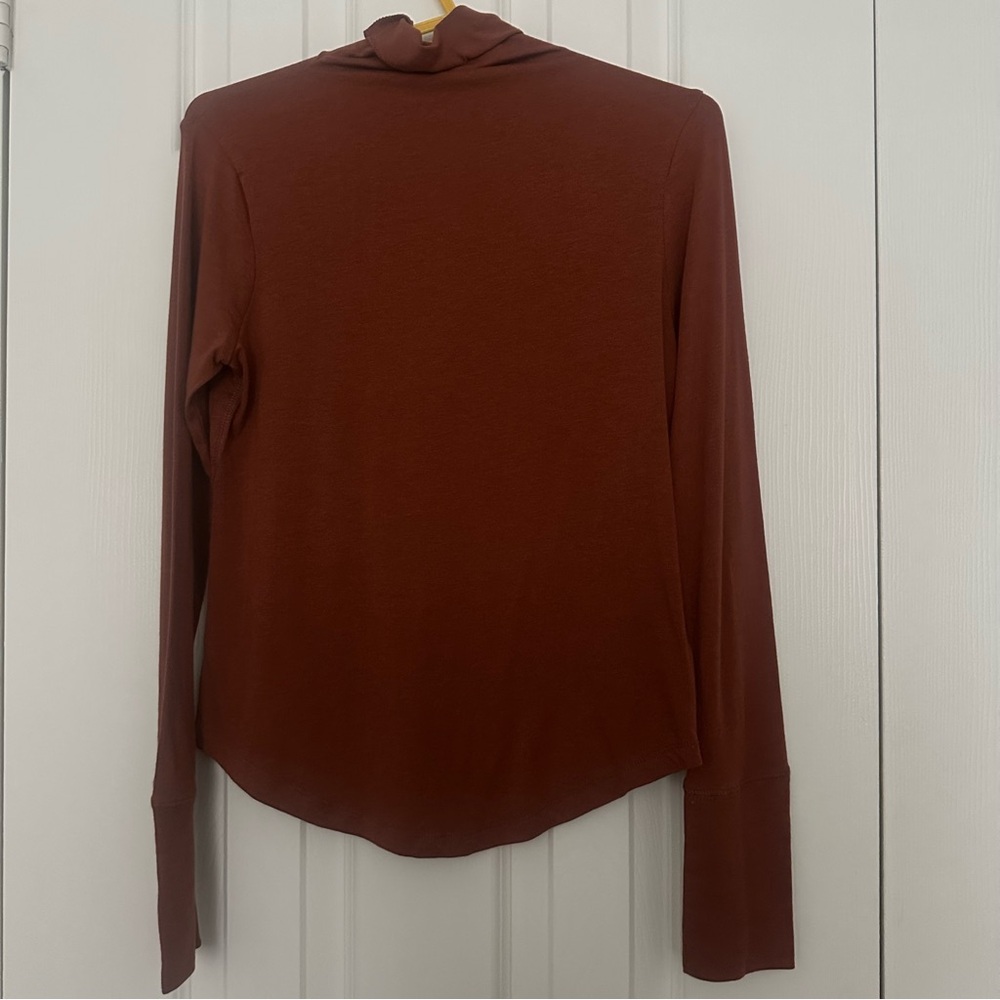 Gap Petite Feather Turtleneck